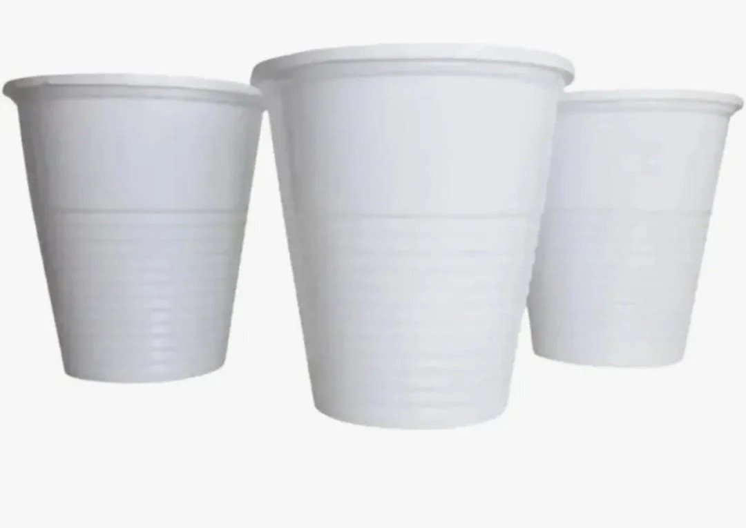 Vaso plástico blanco por 110cc  x 100u.